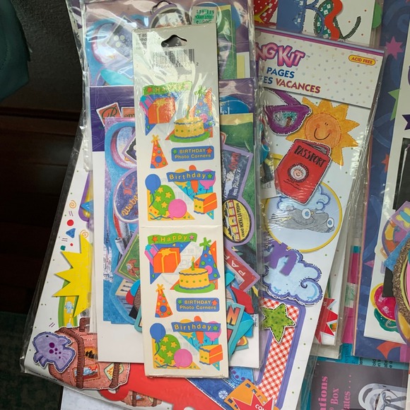 Scrapbook Kit‎ Lot Vintage Vacation Birthday Looney Tunes Holiday Sports Wedding - Picture 15 of 16